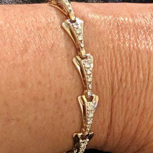 14K Yellow Gold Flared Link Diamond Bracelet